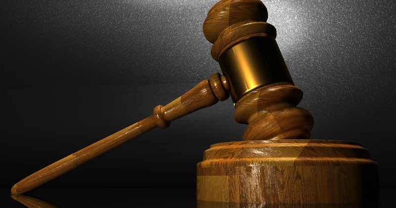 Homicide volontaire : quelle peine encourt concrètement l'auteur ?