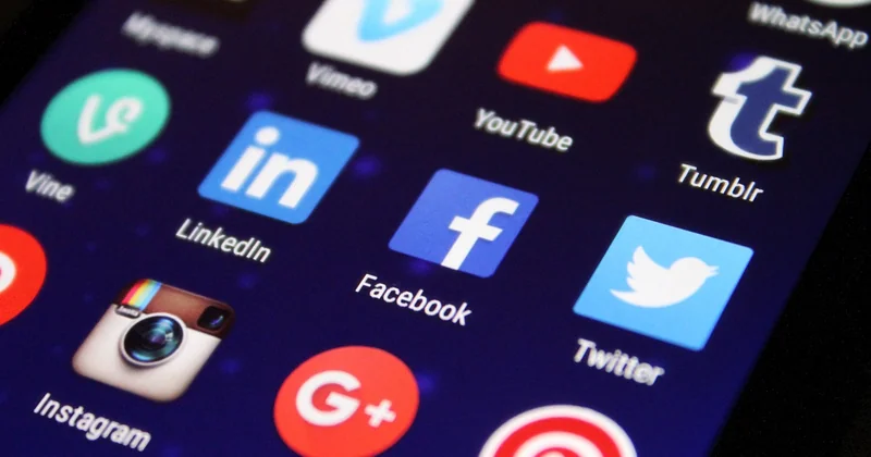 Followers sur Instagram, TikTok, Facebook, Snap : les nuances