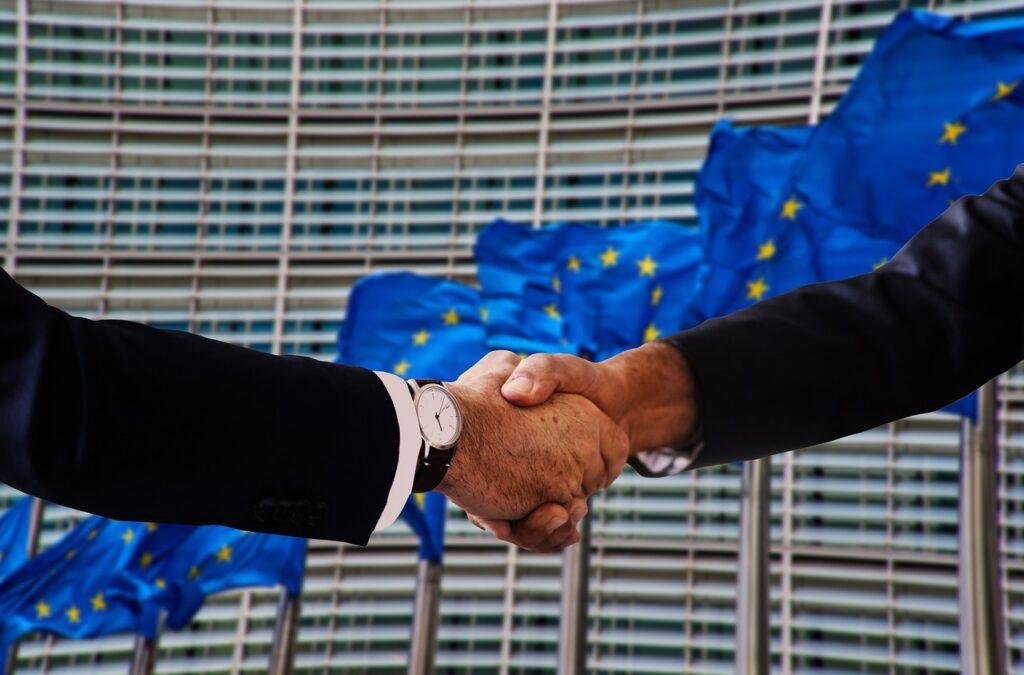 d&eacute;couvrez les techniques essentielles de la n&eacute;gociation pour am&eacute;liorer vos comp&eacute;tences en communication, conclure des accords avantageux et r&eacute;ussir dans vos &eacute;changes professionnels et personnels.